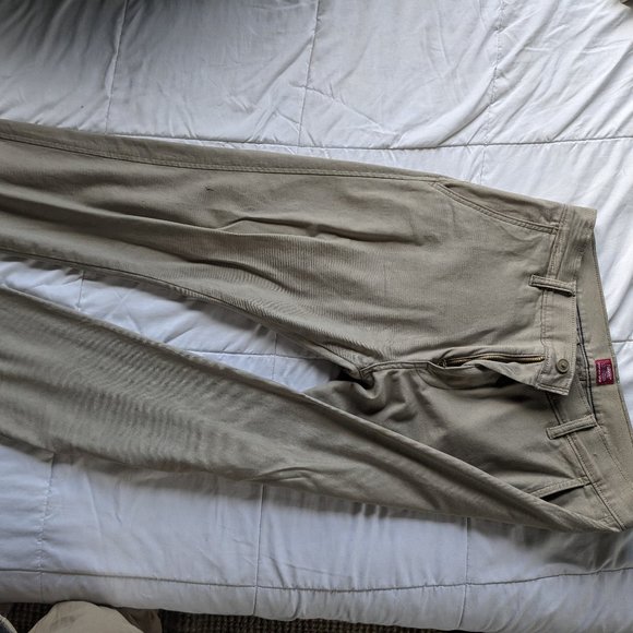 Levi XX Chino Standard Taper 32x32 - Picture 1 of 3